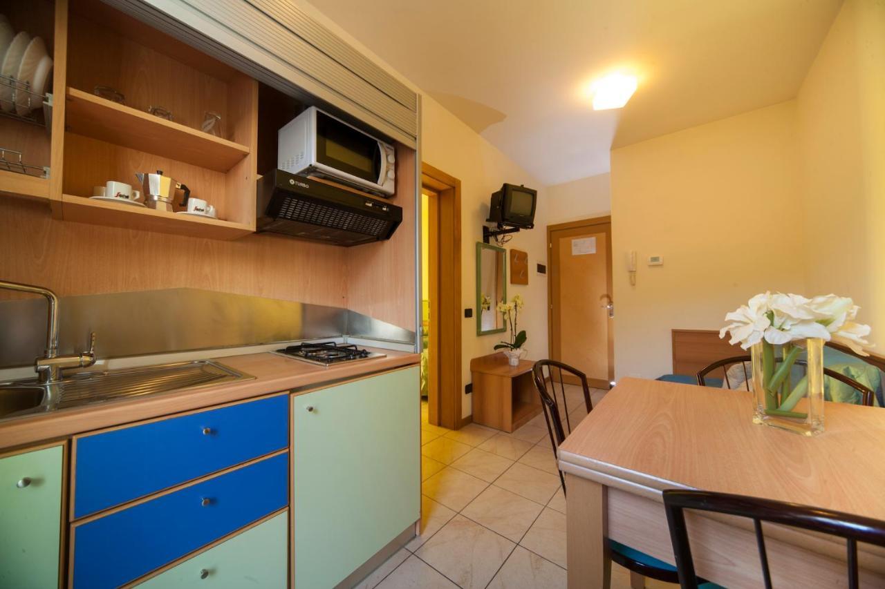 Residence Il Capodoglio Rimini Eksteriør billede